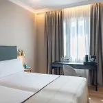 Tres Torres Atiram 3* Барселона