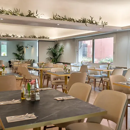 ホテル Tres Torres Atiram バルセロナ