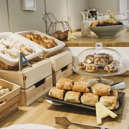 Tres Torres Atiram ホテル 3*