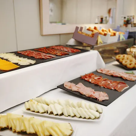 Tres Torres Atiram 3* バルセロナ