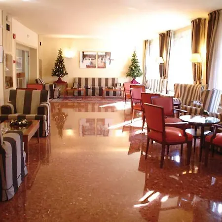 Tres Torres Atiram Hotel 3*