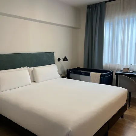 Tres Torres Atiram 3* ברצלונה